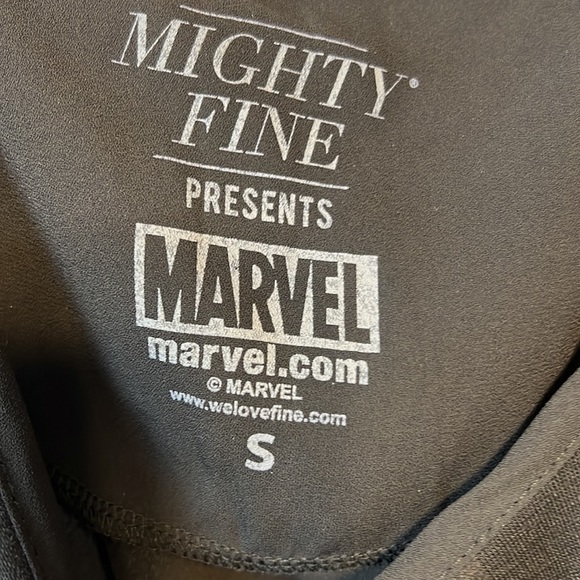 Mighty Fine Present MARVEL top - Picture 2 of 4